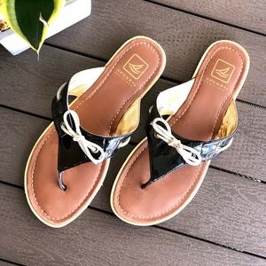 Sperry Topsider black patent leather sandals